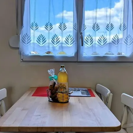 Appartamento Les Loges De Véro - Duplex - Entièrement Climatisé - Rénové En 2024 - Classé 3 étoiles - Parking Privé - Garage Vélos Et Motos - 1 Et 1 Canapé Convertible - à 5 Min Du Centre De Verdun - Boulangerie Et Petite Restauration à Proximité