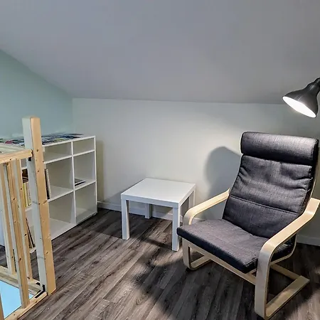 Les Loges De Véro - Duplex - Entièrement Climatisé - Rénové En 2024 - Classé 3 étoiles - Parking Privé - Garage Vélos Et Motos - 1 Et 1 Canapé Convertible - à 5 Min Du Centre De Verdun - Boulangerie Et Petite Restauration à Proximité *