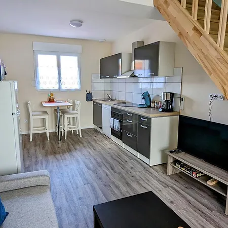 Appartamento Les Loges De Véro - Duplex - Entièrement Climatisé - Rénové En 2024 - Classé 3 étoiles - Parking Privé - Garage Vélos Et Motos - 1 Et 1 Canapé Convertible - à 5 Min Du Centre De Verdun - Boulangerie Et Petite Restauration à Proximité Thierville-sur-Meuse