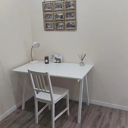 Les Loges De Véro - Duplex - Entièrement Climatisé - Rénové En 2024 - Classé 3 étoiles - Parking Privé - Garage Vélos Et Motos - 1 Et 1 Canapé Convertible - à 5 Min Du Centre De Verdun - Boulangerie Et Petite Restauration à Proximité Thierville-sur-Meuse